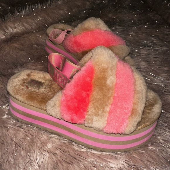 UGG Pink and Tan Fluffy Platform Slippers - Picture 1 of 12
